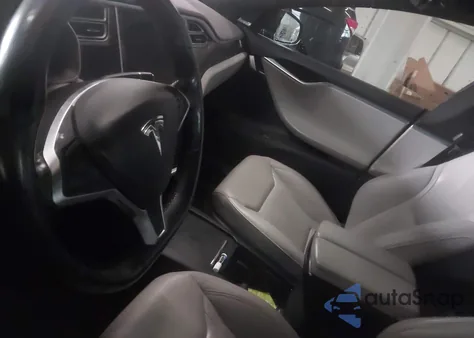 2016 Tesla Model S 90D/P100D/P85D/P90D z USA, uszkodzony, nr VIN 5YJSA1E40GF136499